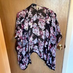 Pull over floral